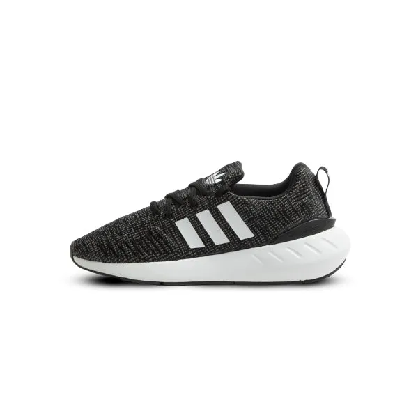 BLACK AND WHITE ADIDAS SWIFT RUN 22 FOR BOYS