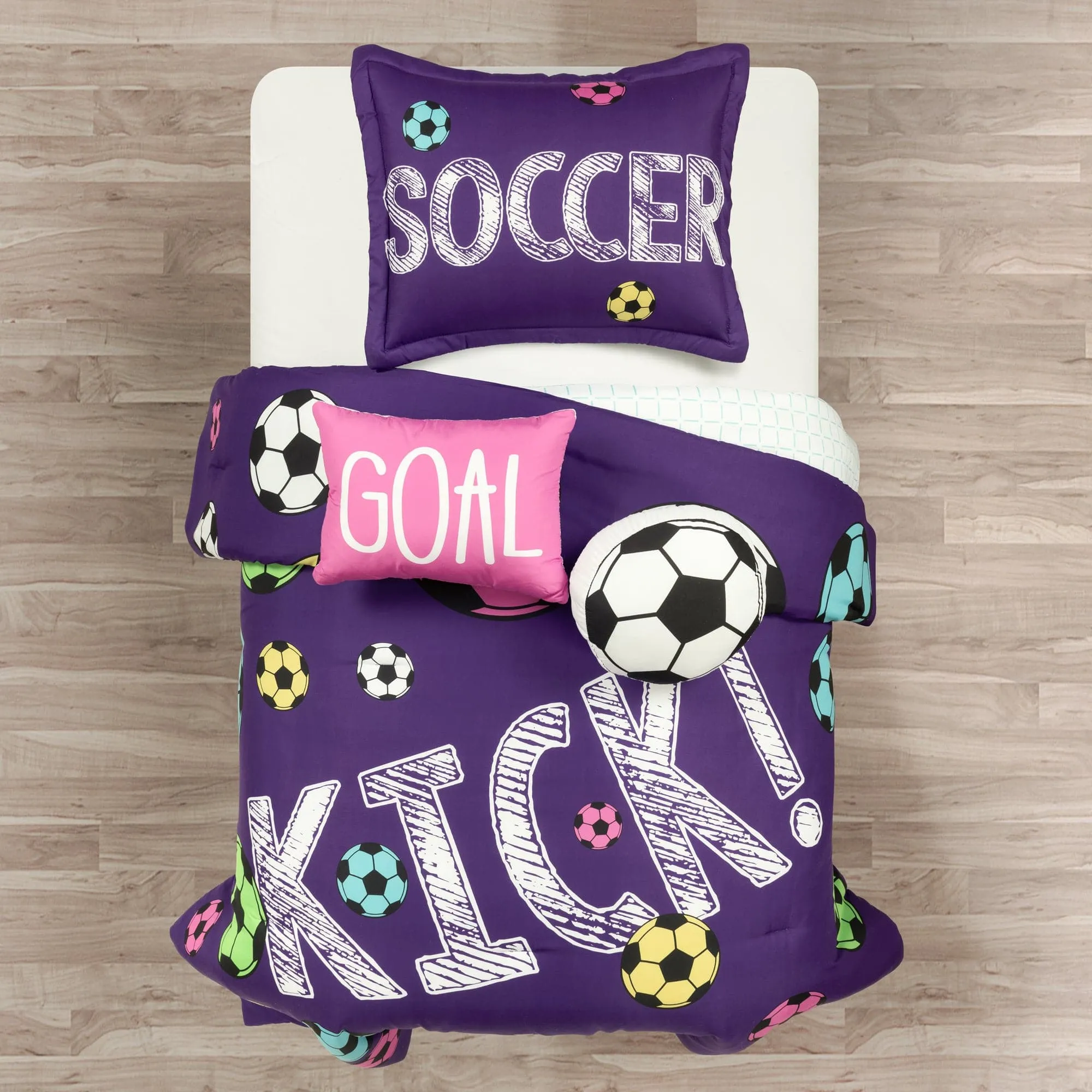 Girls Soccer Kick Comforter Set