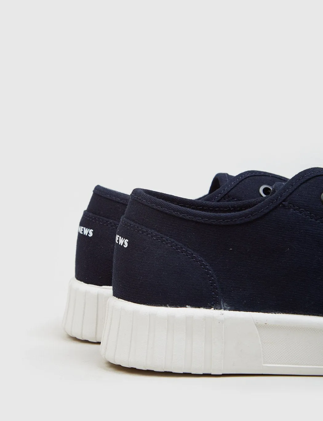 Good News Bagger Low Trainers (Canvas) - Navy