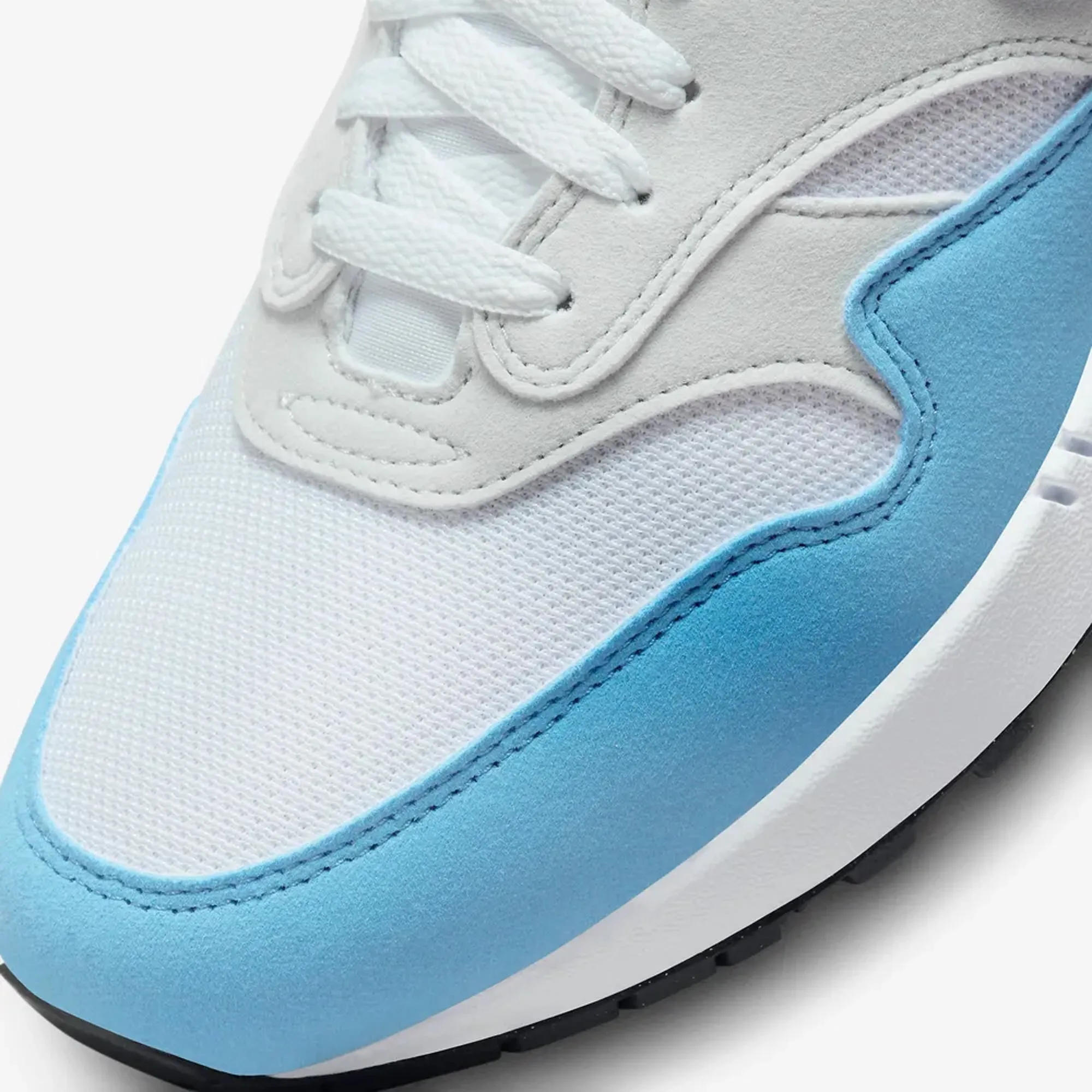 Nike | AIR MAX 1  { WHITE/UNIVERSITY BLUE-PHOTON DUST-BLACK