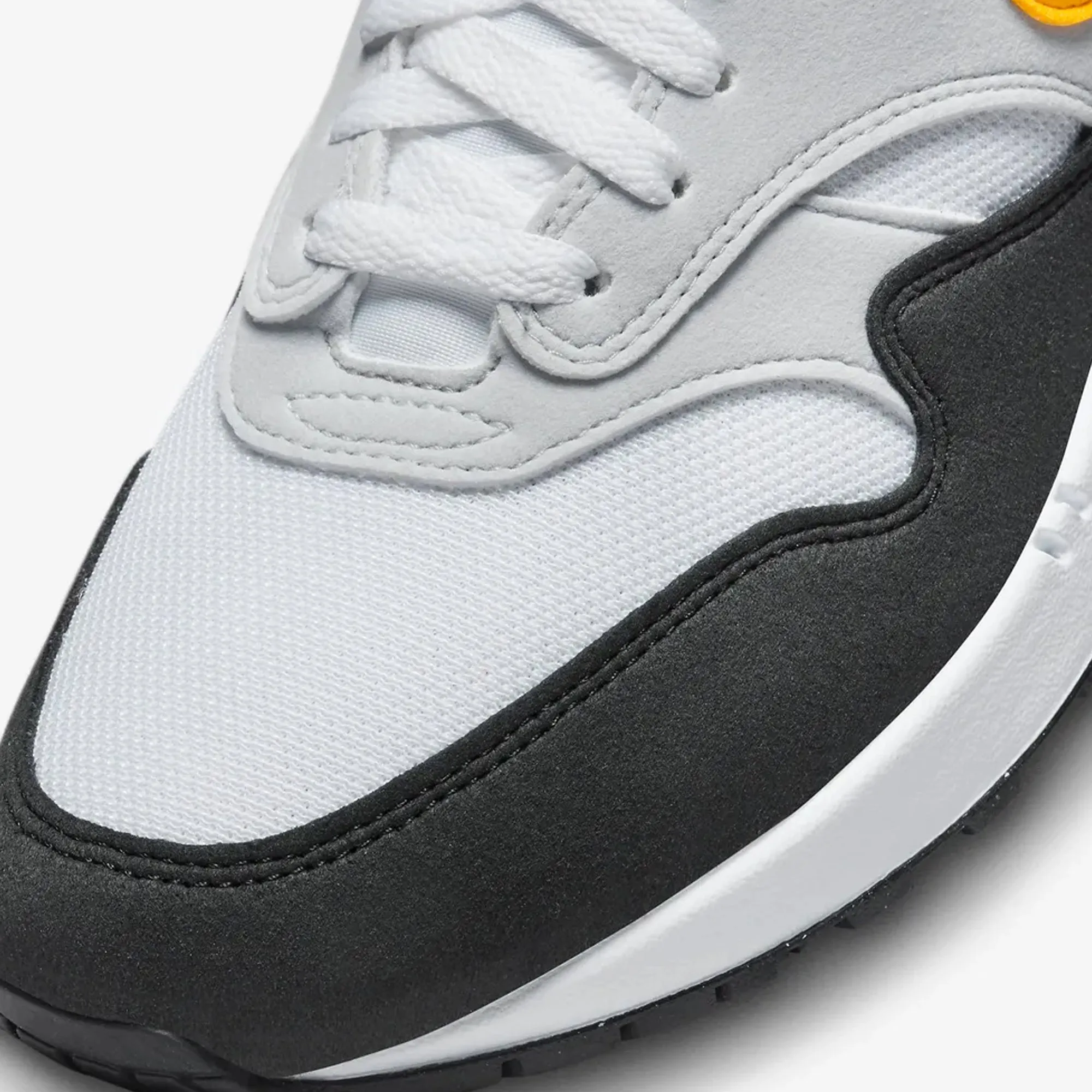 Nike | AIR MAX 1  { WHITE/UNIVERSITY GOLD-BLACK