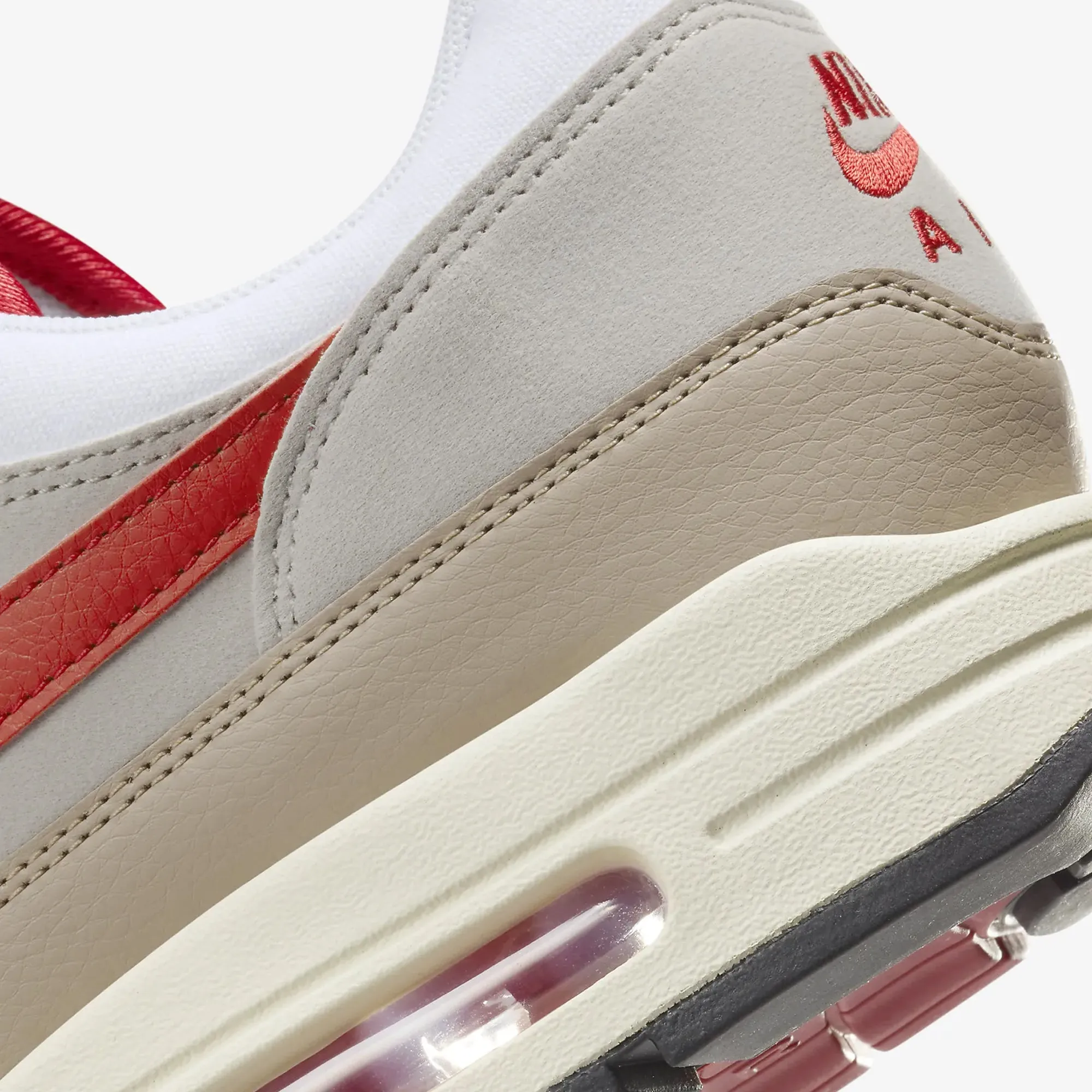 Nike | AIR MAX 1  { WHITE/UNIVERSITY RED-CREAM II-LIMESTONE