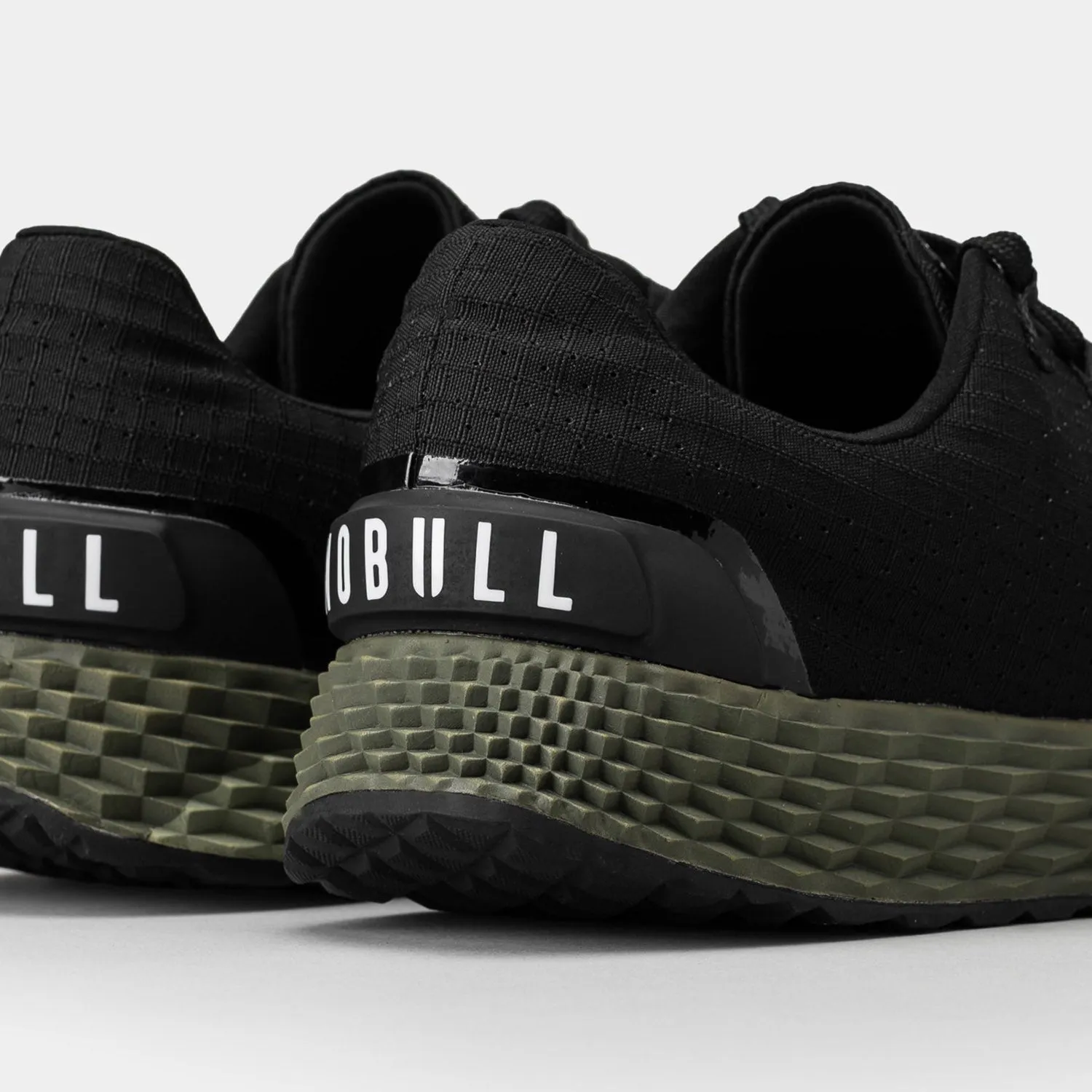 NOBULL - BLACK IVY RIPSTOP RUNNER - BLACK IVY