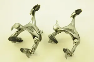 PAIR SHIMANO 105 BR-5600 ROAD BIKE BRAKE CALIPERS RACING BIKE BRAKE SILVER NOS